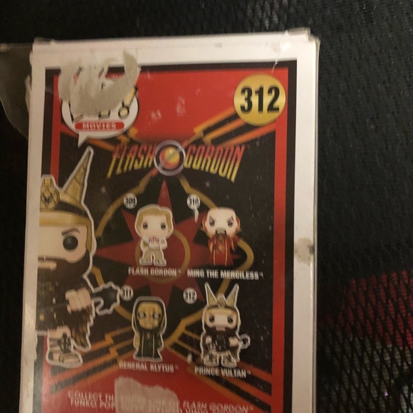 Funko Pop! Flash Gordon 312 Prince Vultan Figure- 536 - Picture 3 of 4